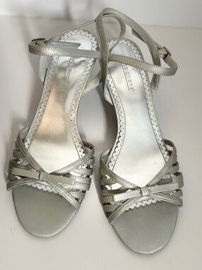 Predictions Silver Kitten Heel Strappy Sandals Bow Size 9